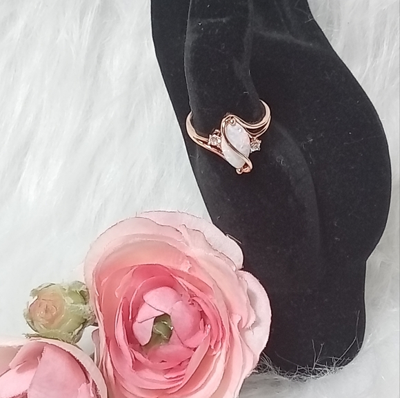 Source Unknown Jewelry - 💫New Rose Gold Plated Opal Ring💫